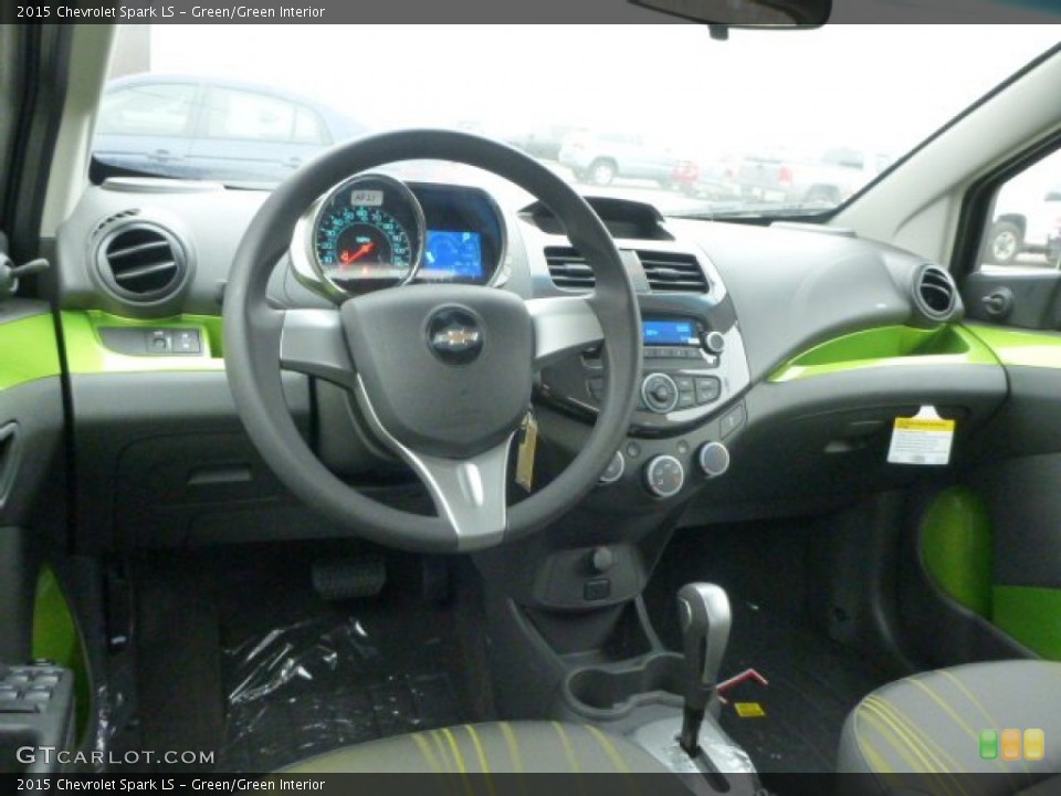 Green/Green 2015 Chevrolet Spark Interiors