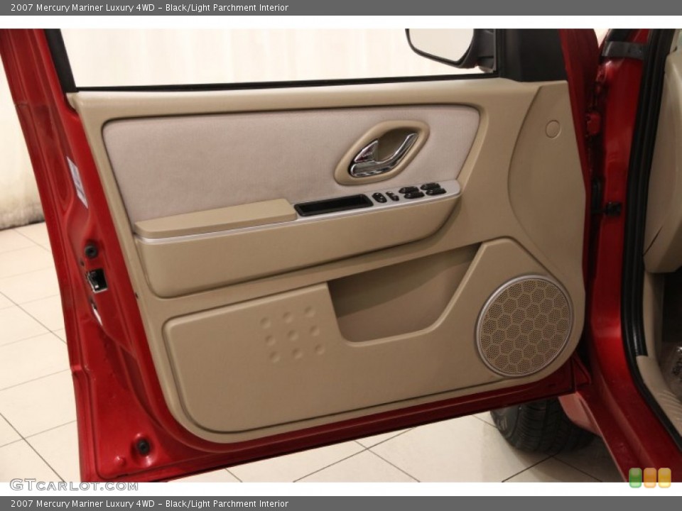 Black/Light Parchment Interior Door Panel for the 2007 Mercury Mariner Luxury 4WD #99213294