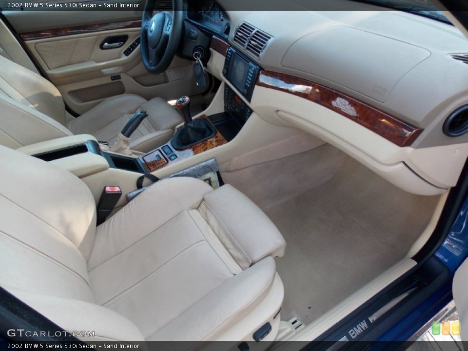 Sand Interior Photo for the 2002 BMW 5 Series 530i Sedan #99314230