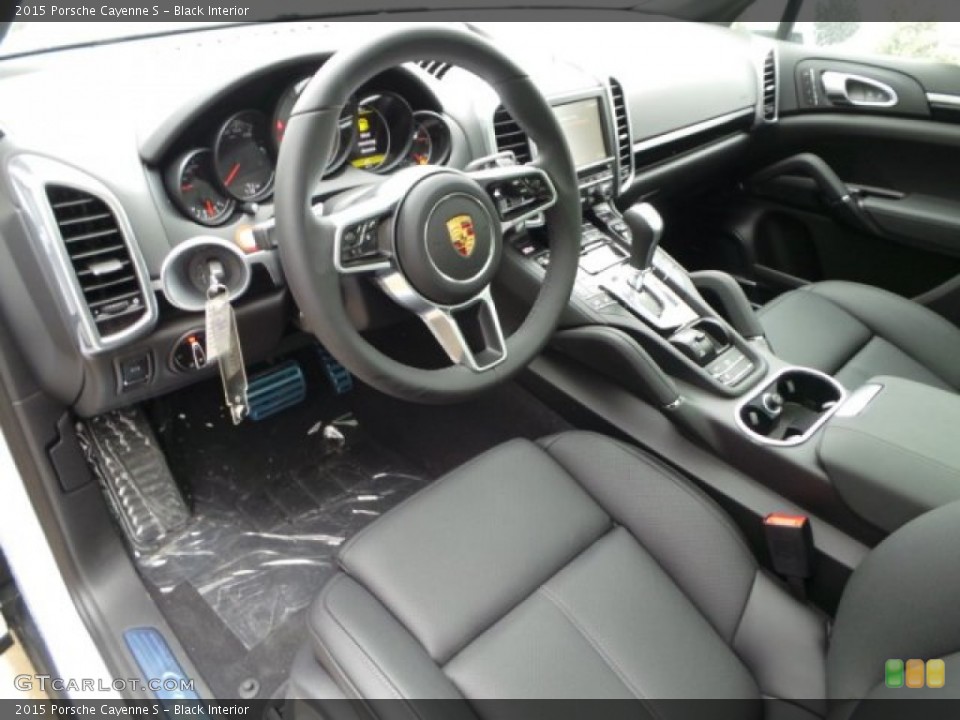 Black Interior Prime Interior for the 2015 Porsche Cayenne S #99447313