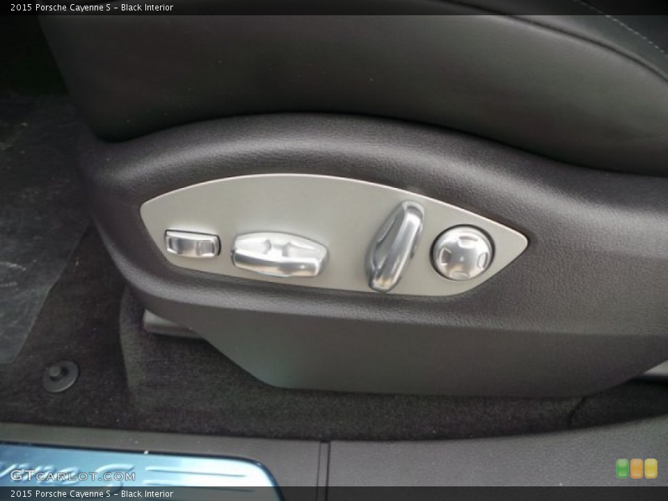 Black Interior Controls for the 2015 Porsche Cayenne S #99447913