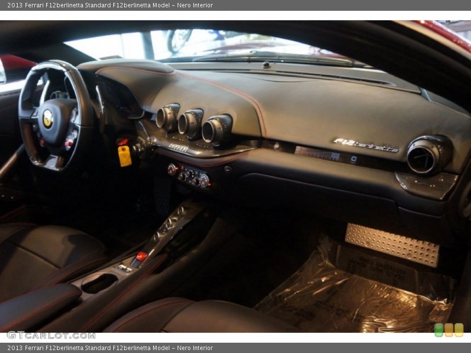 Nero Interior Dashboard for the 2013 Ferrari F12berlinetta  #99604944