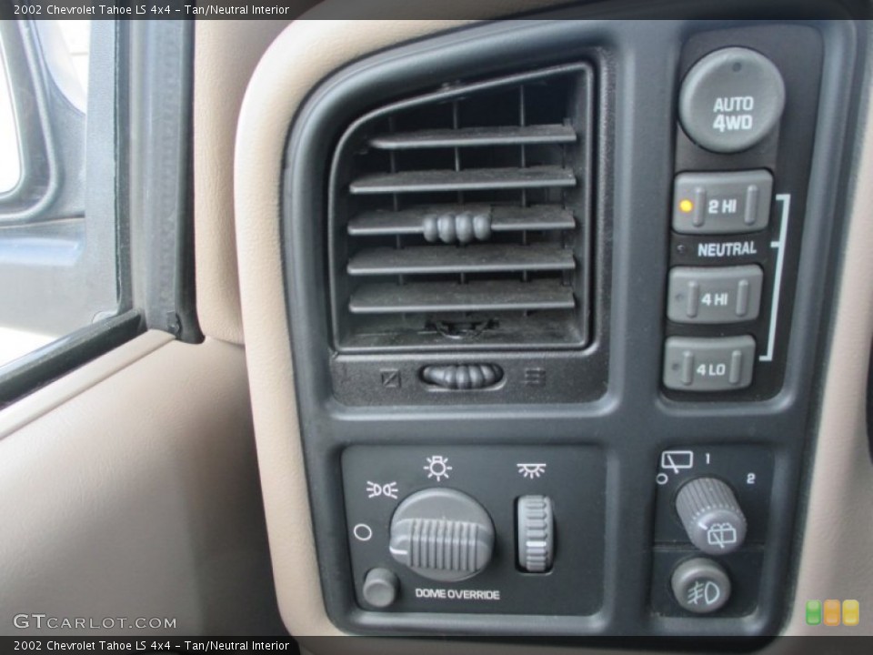 Tan/Neutral Interior Controls for the 2002 Chevrolet Tahoe LS 4x4 #99622455
