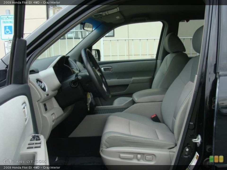 Gray Interior Photo for the 2009 Honda Pilot EX 4WD #99756770
