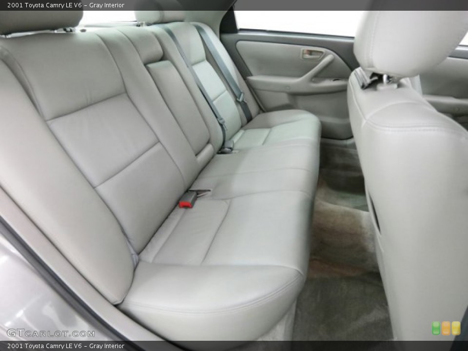 Gray Interior Rear Seat for the 2001 Toyota Camry LE V6 #99762081