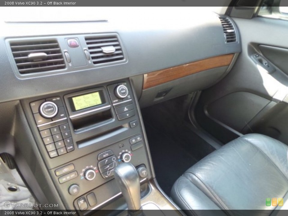 Off Black Interior Controls for the 2008 Volvo XC90 3.2 #99770360