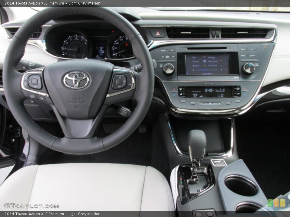 Light Gray Interior Dashboard for the 2014 Toyota Avalon XLE Premium #99858576