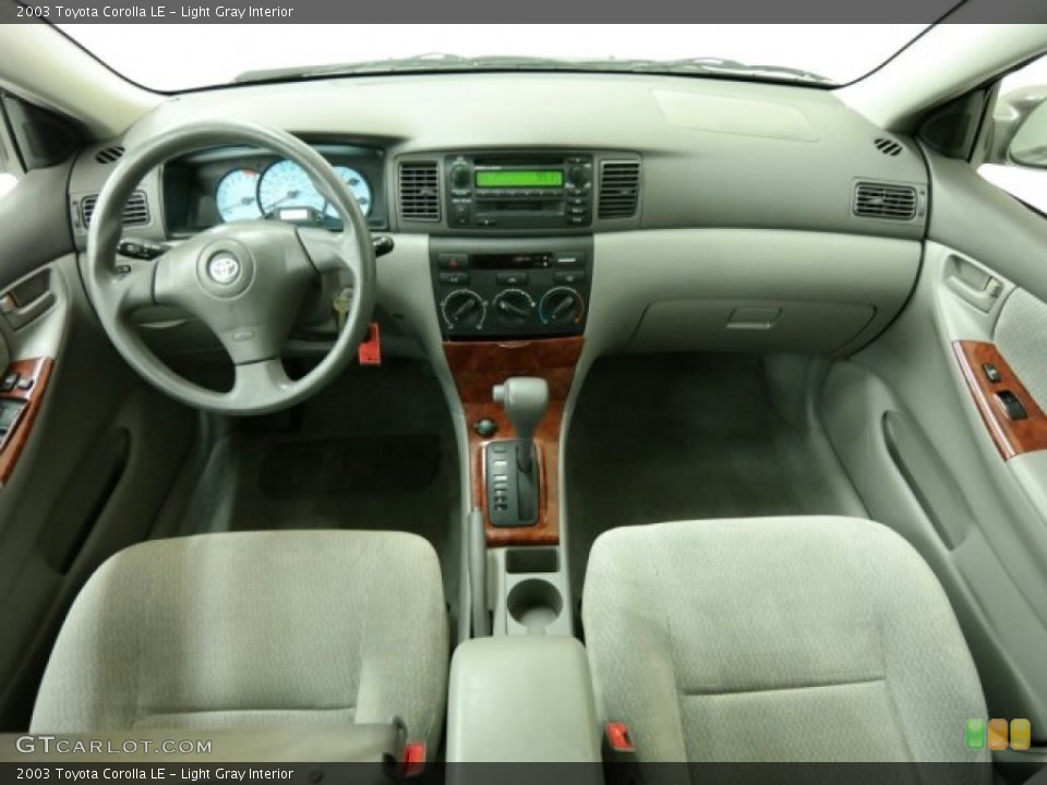 Light Gray Interior Photo for the 2003 Toyota Corolla LE #99924920