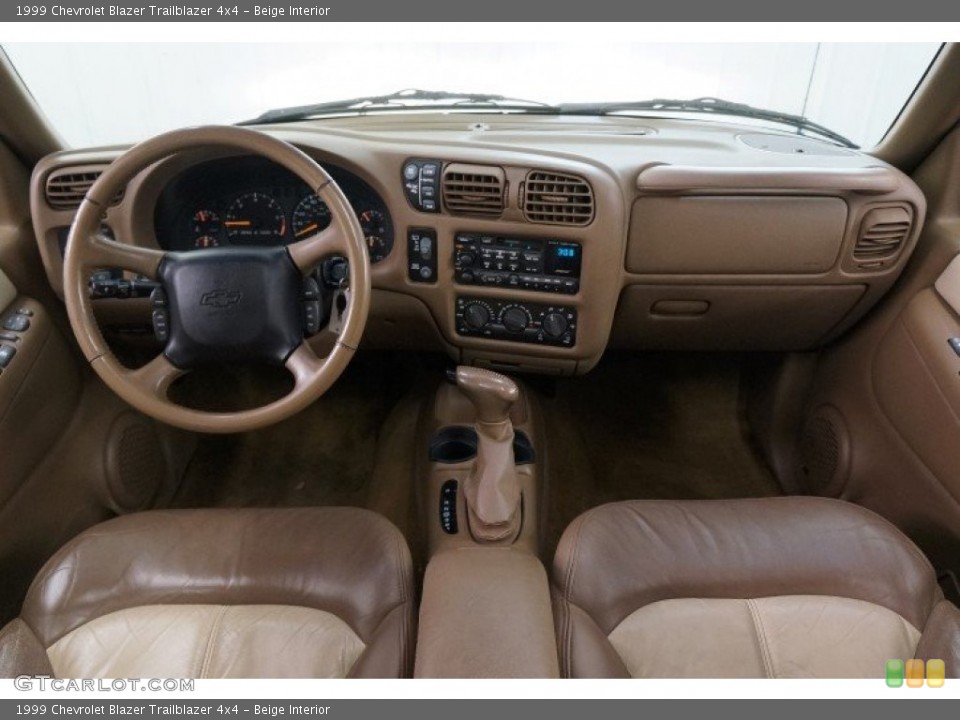 Beige Interior Photo for the 1999 Chevrolet Blazer Trailblazer 4x4 #99981861