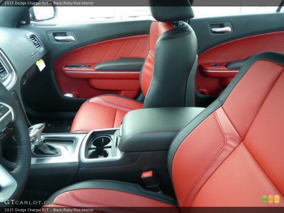 Black/Ruby Red Interior Photo for the 2015 Dodge Charger R/T #99985536