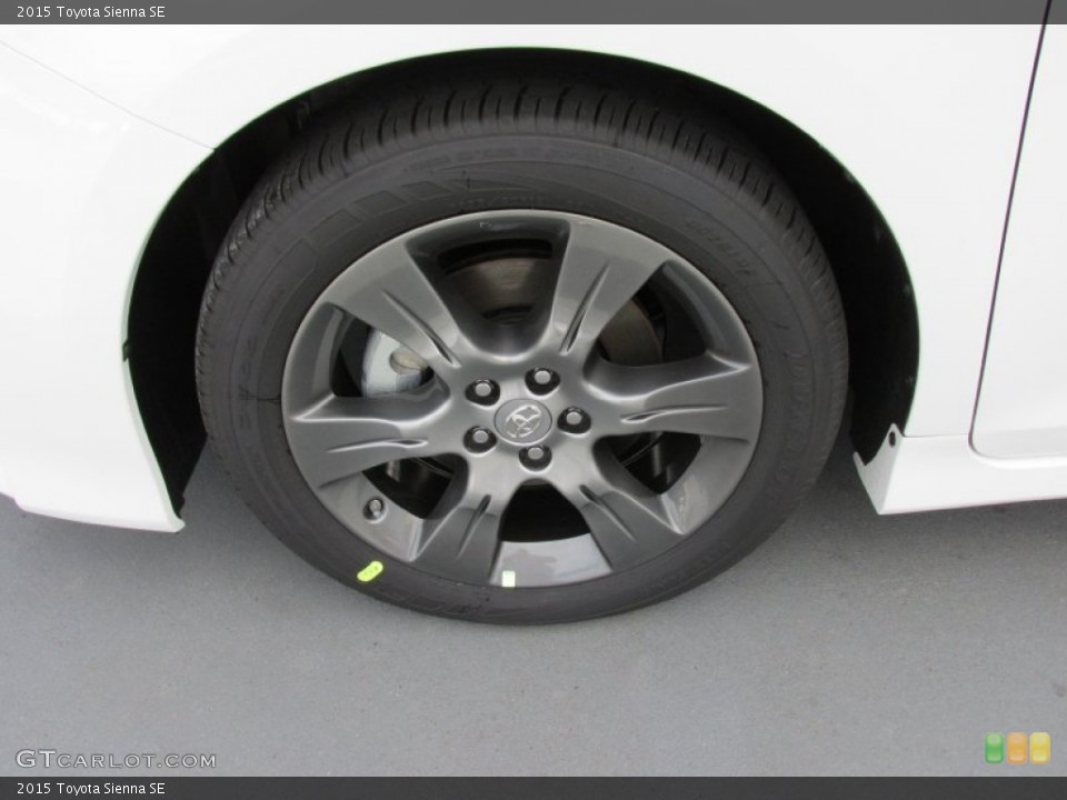 2015 Toyota Sienna SE Wheel and Tire Photo #100156375