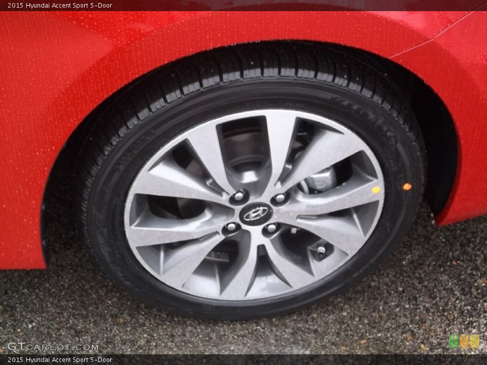2015 Hyundai Accent Sport 5-Door Wheel and Tire Photo #100626268