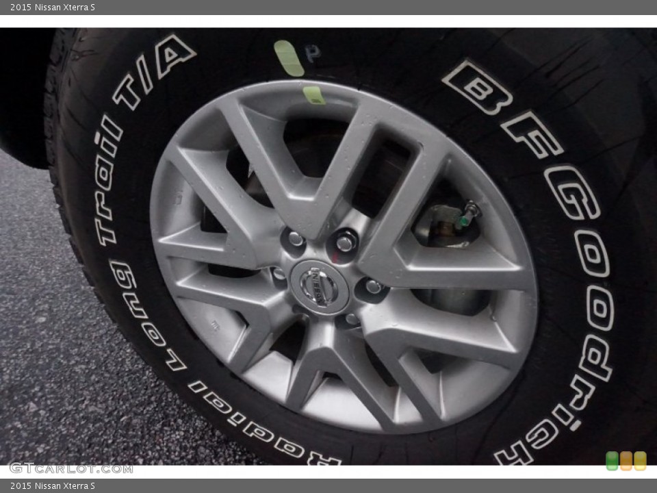 2015 Nissan Xterra S Wheel and Tire Photo #100658278