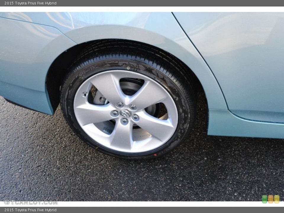 2015 Toyota Prius Wheels and Tires