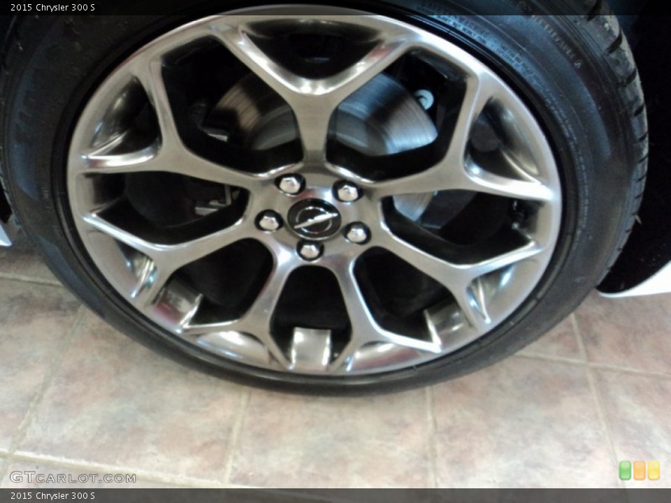 2015 Chrysler 300 S Wheel and Tire Photo #101066754