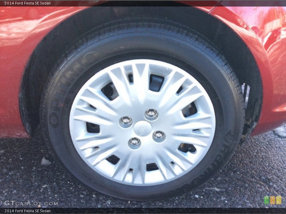 2014 Ford Fiesta SE Sedan Wheel and Tire Photo #101470008