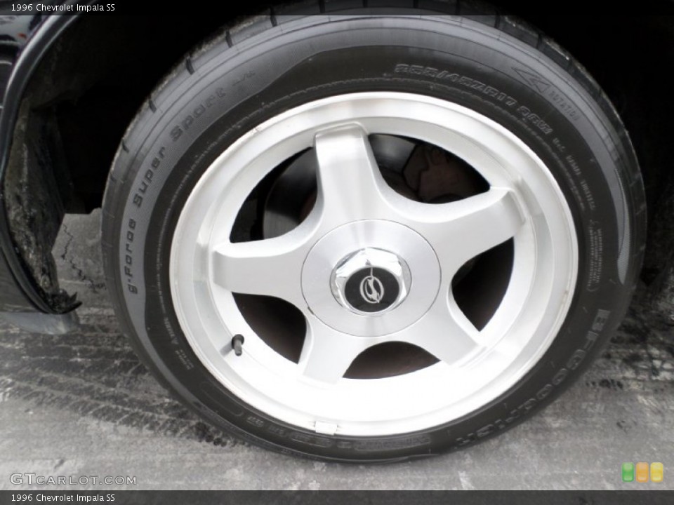 1996 Chevrolet Impala SS Wheel and Tire Photo #101673881