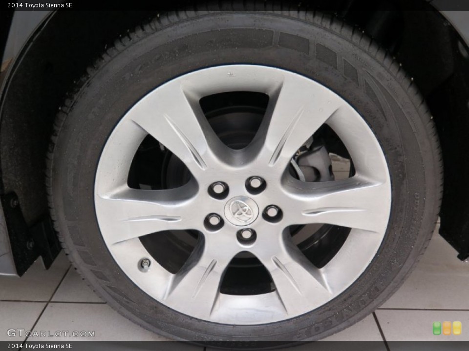 2014 Toyota Sienna SE Wheel and Tire Photo #102009440