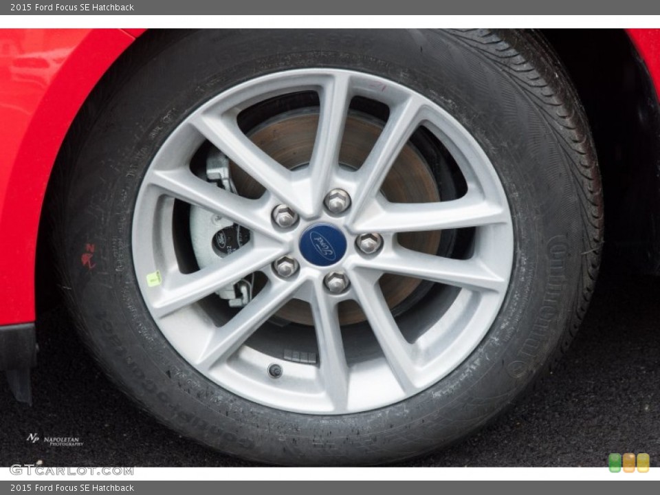 2015 Ford Focus SE Hatchback Wheel and Tire Photo #102082500