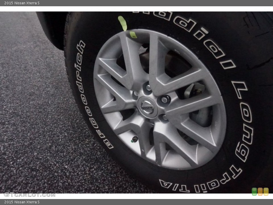 2015 Nissan Xterra S Wheel and Tire Photo #102185321