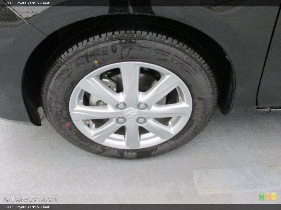 2015 Toyota Yaris 5-Door LE Wheel and Tire Photo #102578335