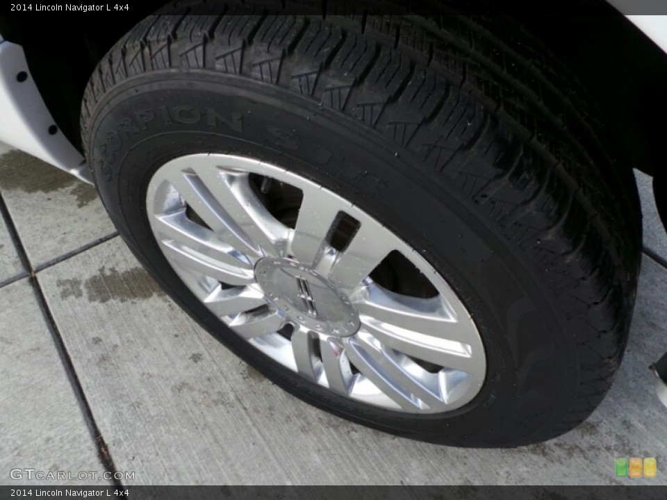 2014 Lincoln Navigator L 4x4 Wheel and Tire Photo #102802661