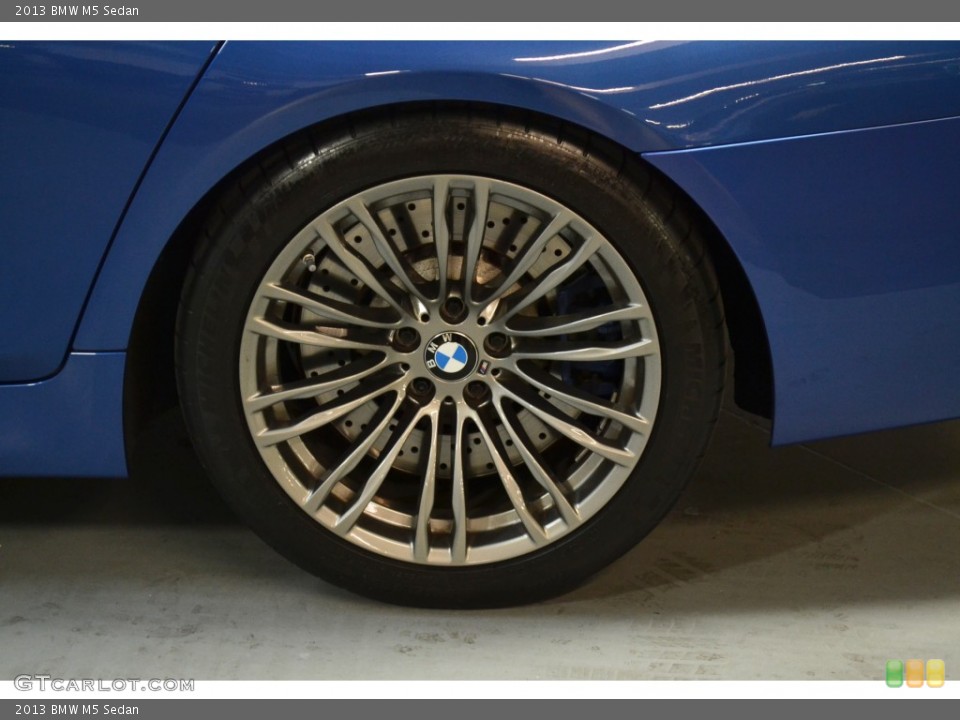 2013 BMW M5 Sedan Wheel and Tire Photo #103147349