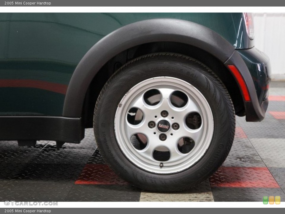 2005 Mini Cooper Hardtop Wheel and Tire Photo #103171751