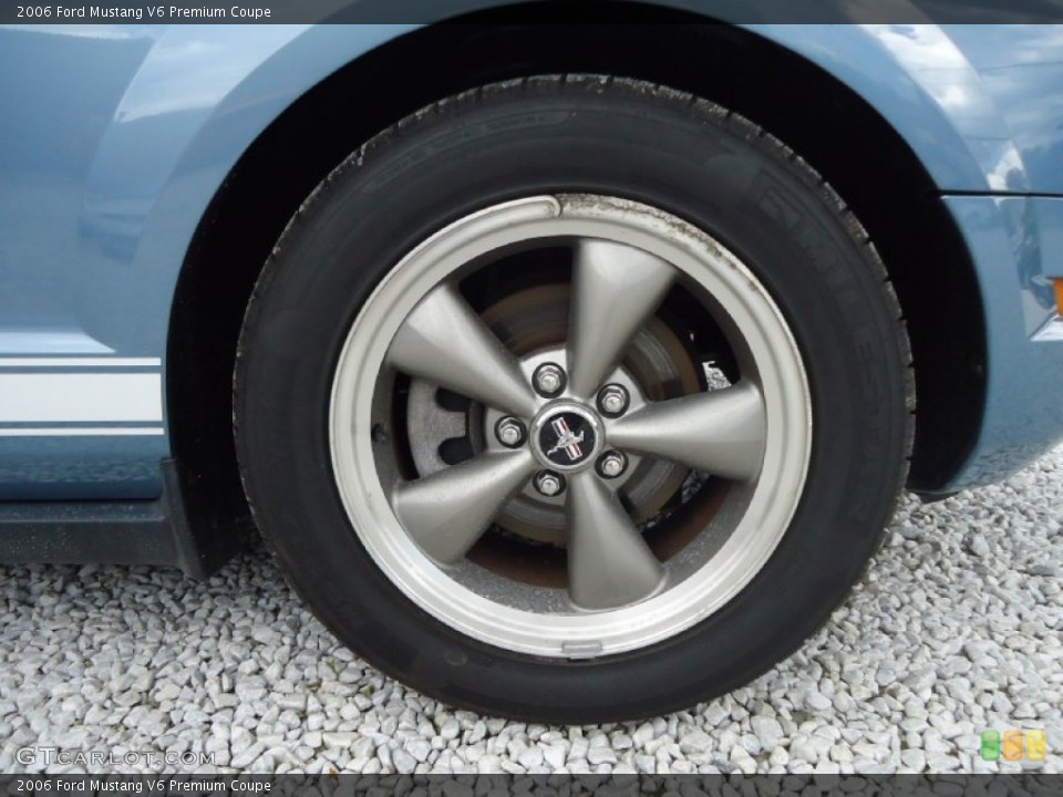 2006 Ford Mustang V6 Premium Coupe Wheel and Tire Photo #103259756