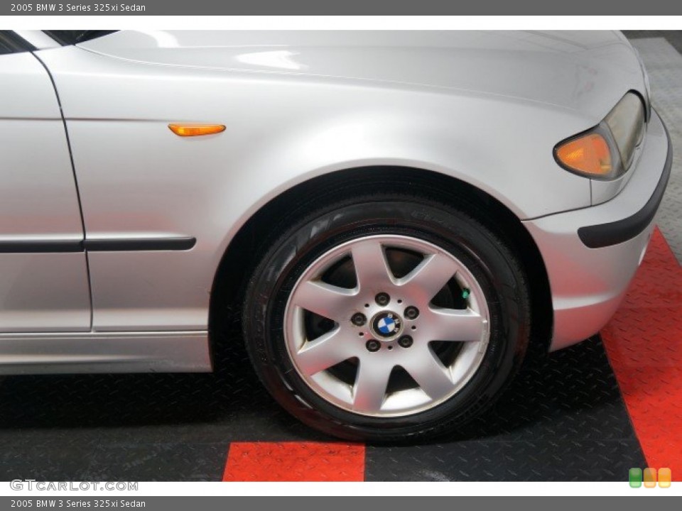 2005 BMW 3 Series 325xi Sedan Wheel and Tire Photo #103315588