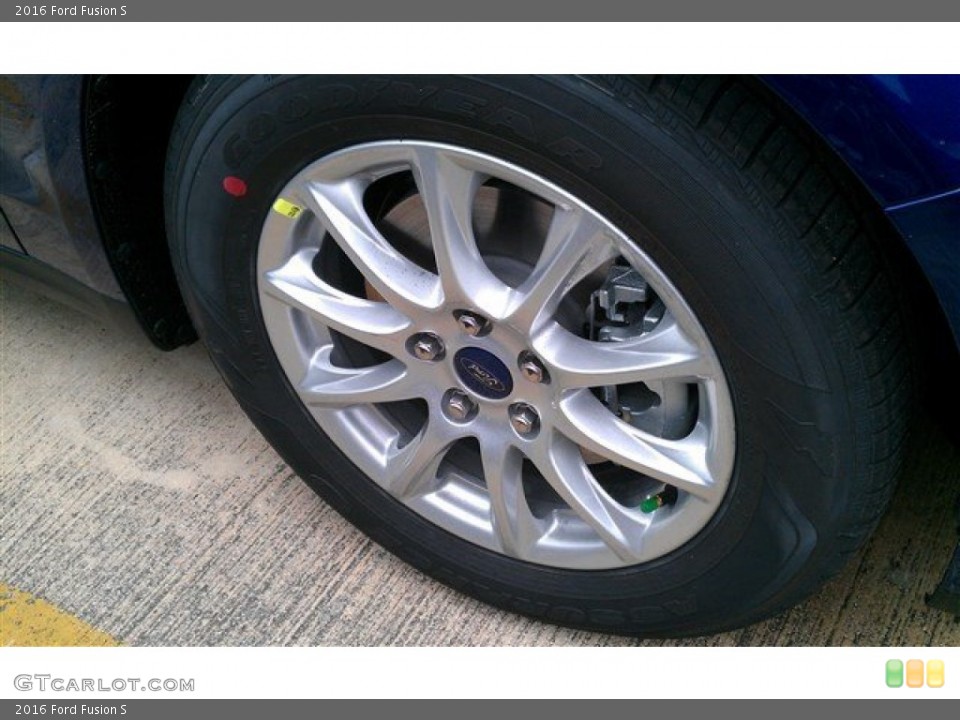2016 Ford Fusion S Wheel and Tire Photo #103522883
