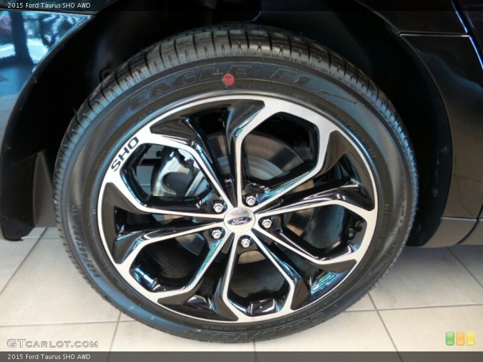 2015 Ford Taurus SHO AWD Wheel and Tire Photo #103847721