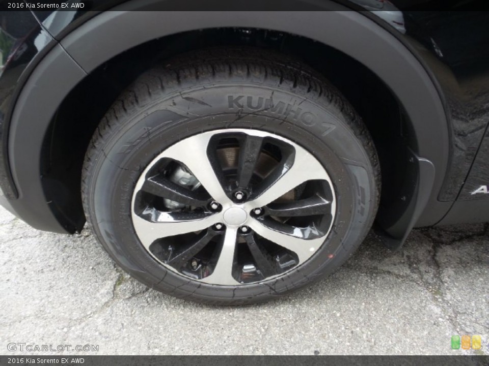 2016 Kia Sorento Wheels and Tires