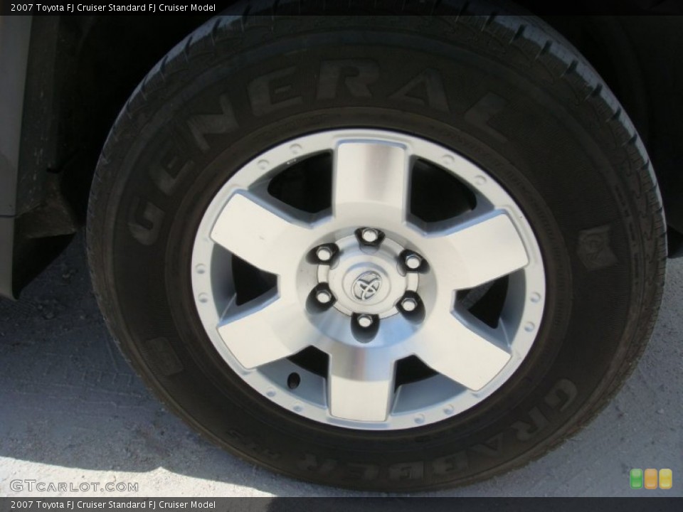 2007 Toyota FJ Cruiser Wheels and Tires