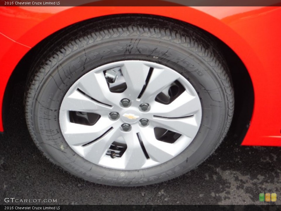 2016 Chevrolet Cruze Limited LS Wheel and Tire Photo #105348124