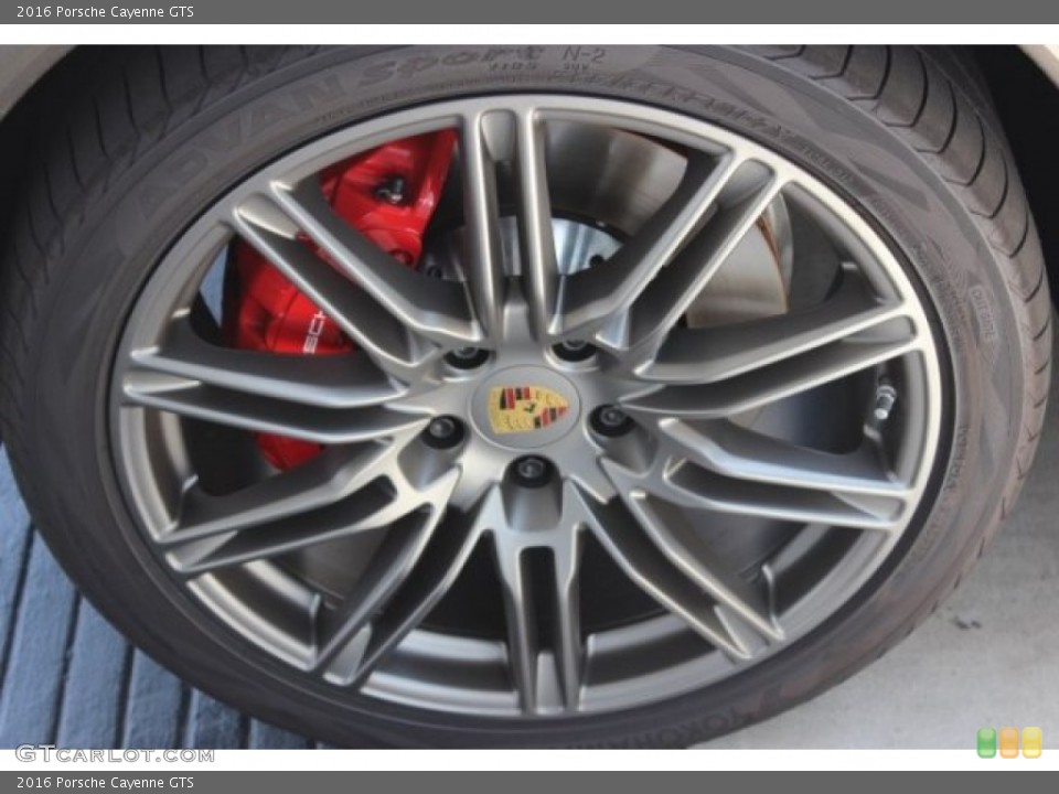 2016 Porsche Cayenne GTS Wheel and Tire Photo #106037998