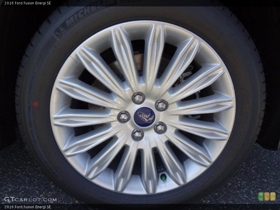 2016 Ford Fusion Energi SE Wheel and Tire Photo #106473010