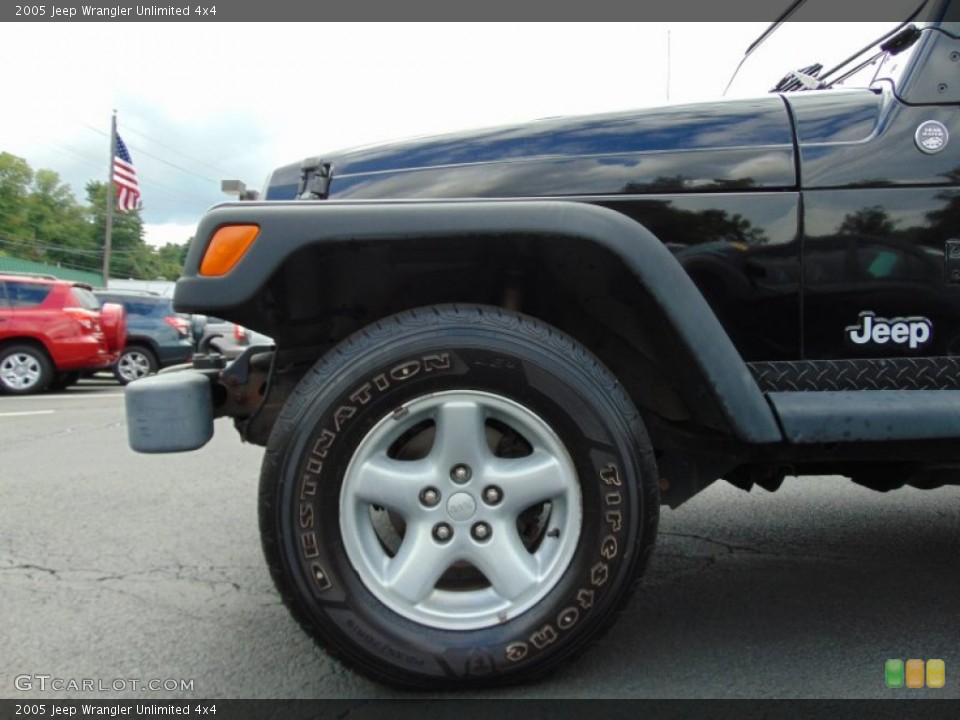 2005 Jeep Wrangler Unlimited 4x4 Wheel and Tire Photo #106517524