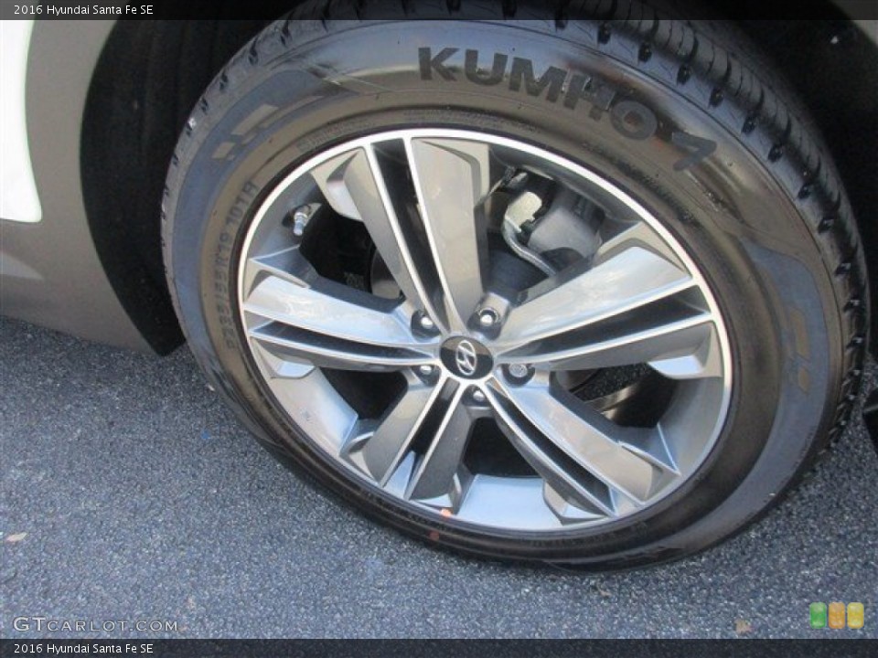 2016 Hyundai Santa Fe SE Wheel and Tire Photo #106630753