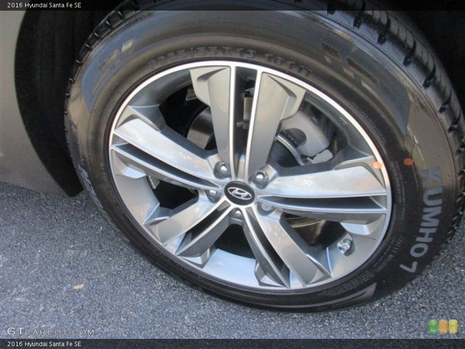 2016 Hyundai Santa Fe SE Wheel and Tire Photo #106631275
