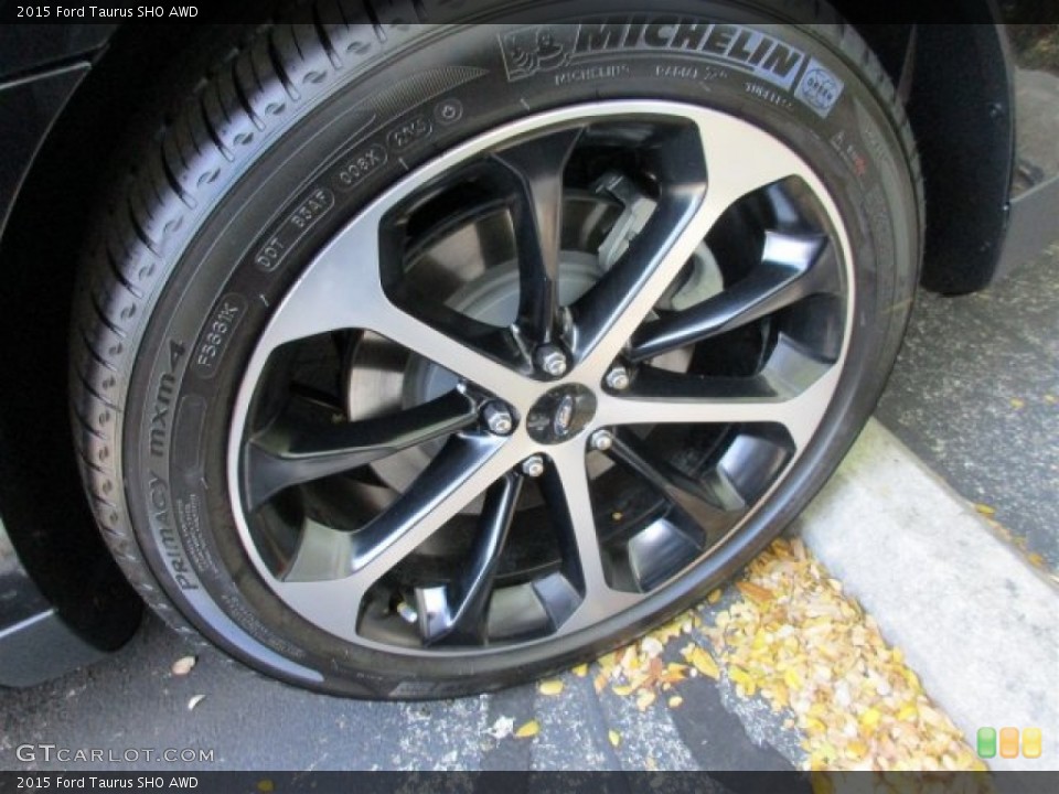 2015 Ford Taurus SHO AWD Wheel and Tire Photo #107027829