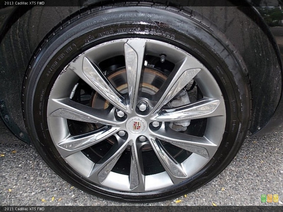 2013 Cadillac XTS FWD Wheel and Tire Photo #107039127