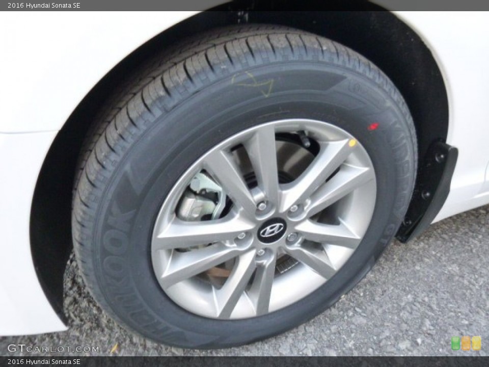 2016 Hyundai Sonata SE Wheel and Tire Photo #107333150