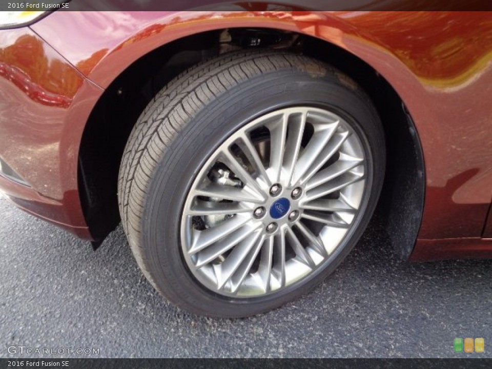 2016 Ford Fusion SE Wheel and Tire Photo #107333255