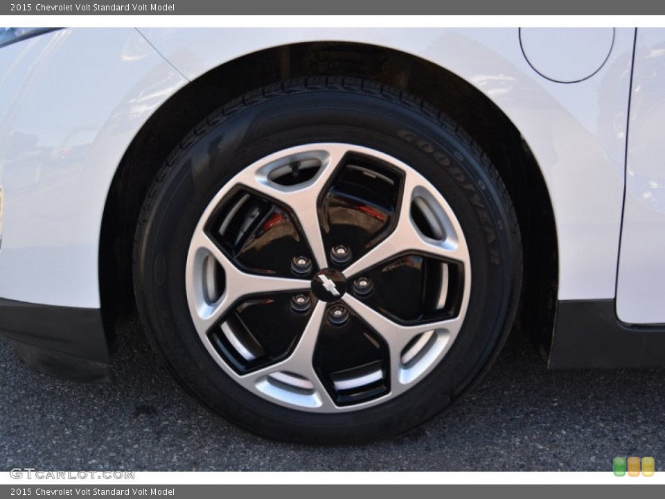 2015 Chevrolet Volt  Wheel and Tire Photo #107365663