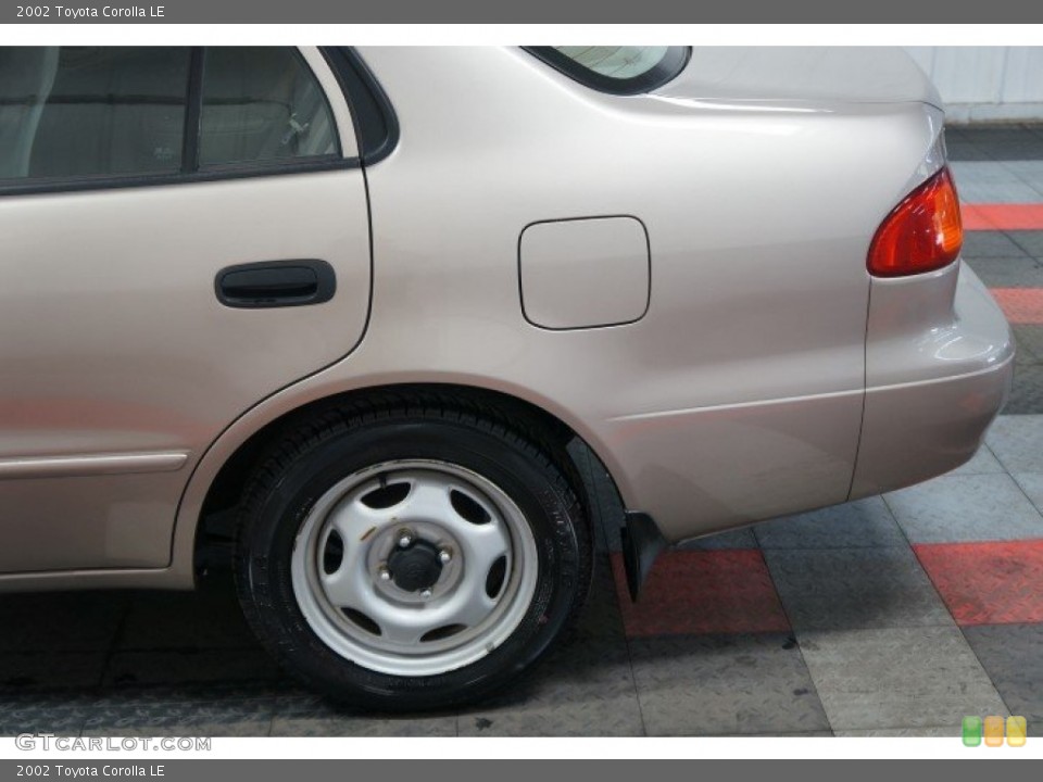 2002 Toyota Corolla LE Wheel and Tire Photo #107426405