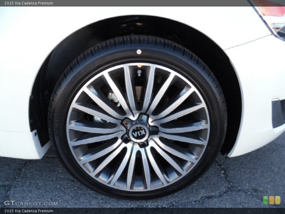 2015 Kia Cadenza Premium Wheel and Tire Photo #107511981