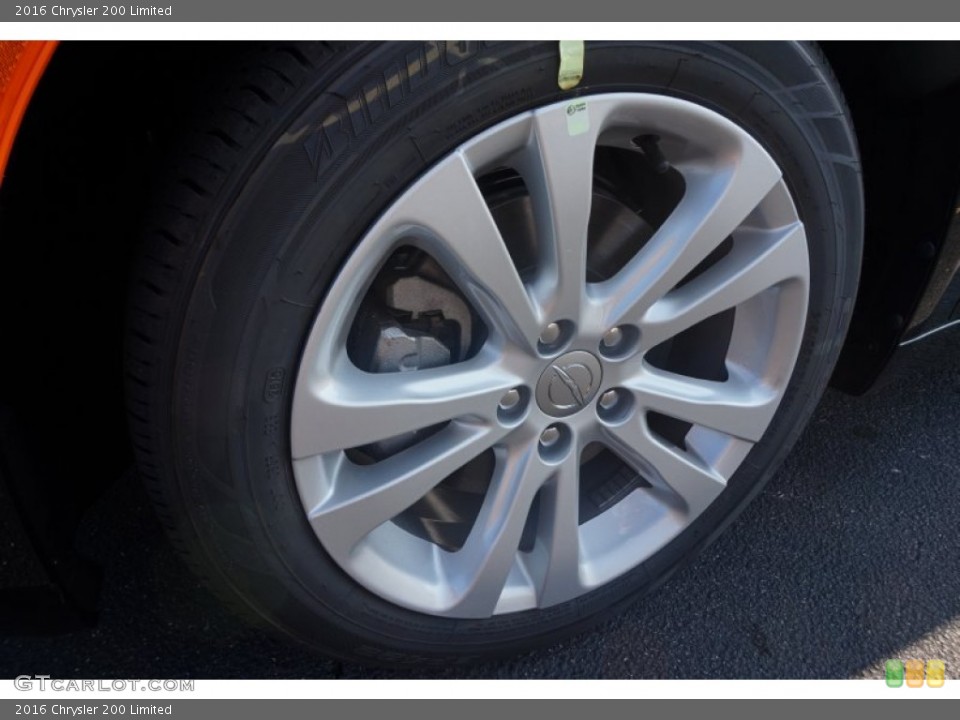 2016 Chrysler 200 Limited Wheel and Tire Photo #107545086