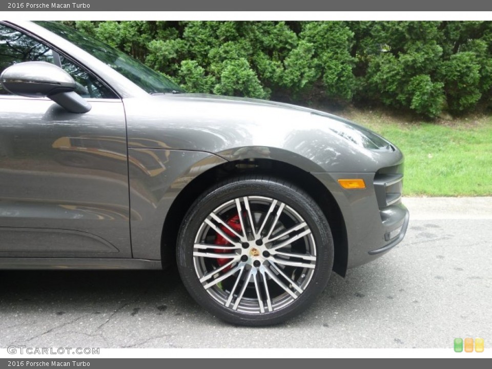 2016 Porsche Macan Turbo Wheel and Tire Photo #107643032