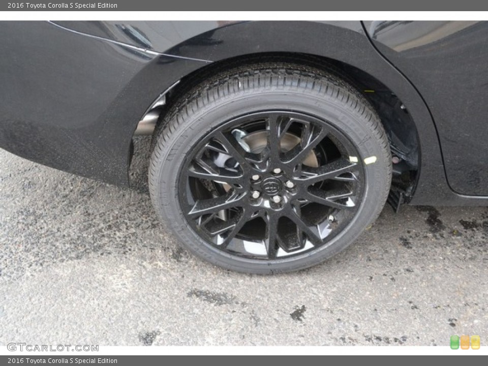2016 Toyota Corolla S Special Edition Wheel and Tire Photo #107742569